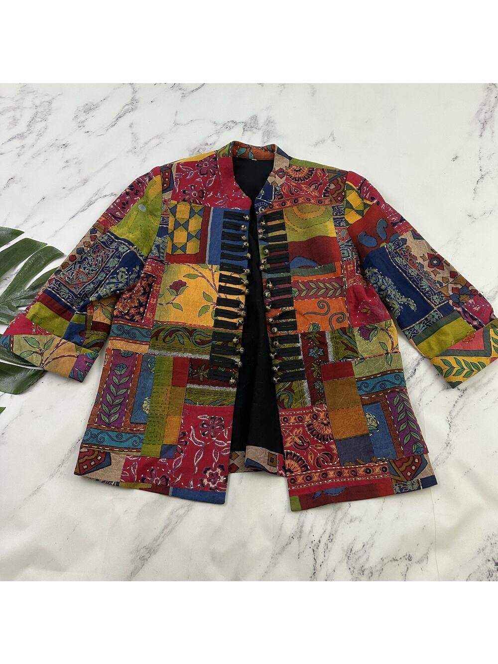 Womens Vintage Y2k Boho Quilted Jacket Size M Red Blue Floral Chimes Buttons
